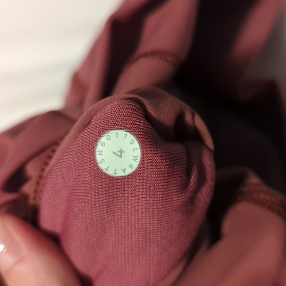 Lululemon Wunder Under leggings - Picture 3 of 3